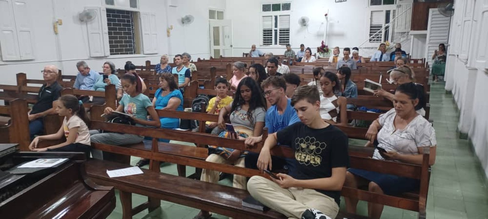 ✨ Cuba se une en oración: Vigilia Nacional ilumina la madrugada del pueblo adventista